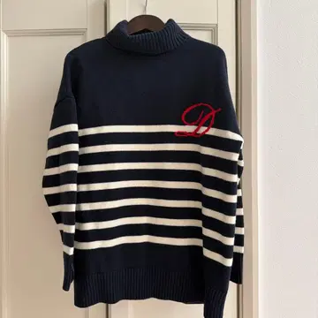 두클라세 터틀 스웨터 L 사이즈