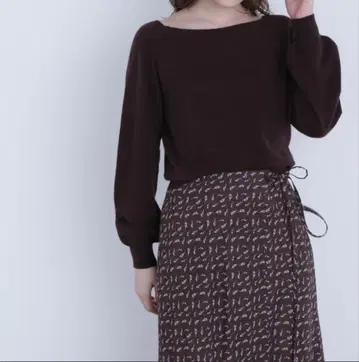 NATURAL BEAUTY BASIC 폭스 혼방 보트넥 니트