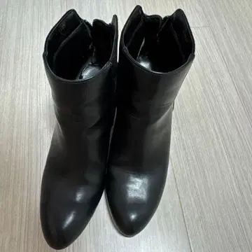 블랙 스웨이드 가죽 부티