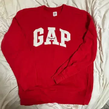 GAP 레드 트레이닝복