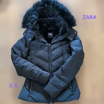 ZARA 후드 부착 블랙 다운 자켓 XS
