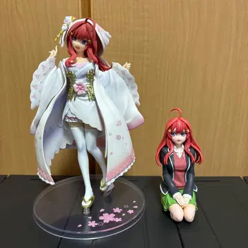 5등분의 신부 나카노 이츠키 피규어 2체 세트