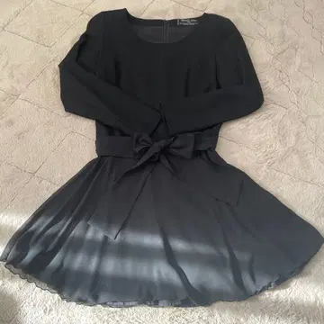 프라이빗 메뉴 블랙 미니 원피스 긴팔 허리 리본