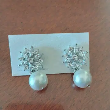 ANNAN WEDDING 펄과 크리스탈의 귀걸이