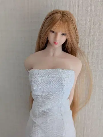 TBLeague S20A 오리지널 헤드 & 의상 포함 심리스 인형