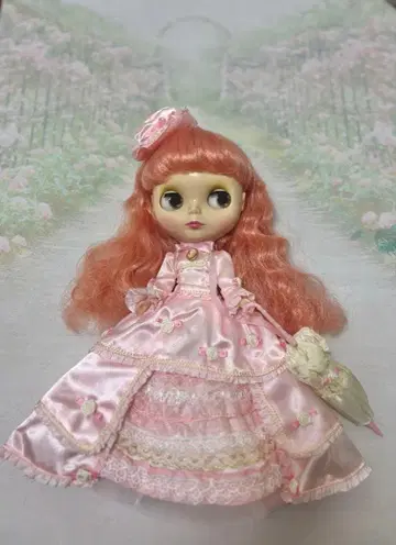 브라이스 딘티비스켓 상자, 스탠드 포함