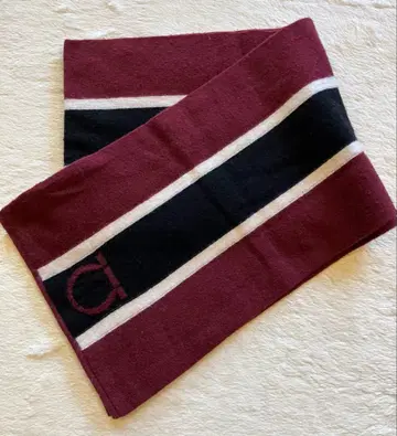 Salvatore Ferragamo 머플러 와인 레드 클리닝 완료