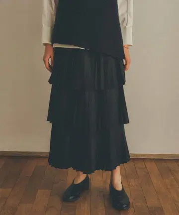 CLANE W FACE PLEATS SKIRT 블랙 사이즈 1 클라네