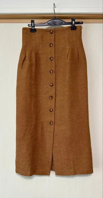 브라운 타이트 스커트 36 사이즈 프론트 버튼