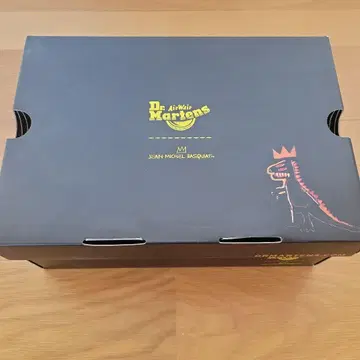 Dr. Martens Basquiat 1461 블랙