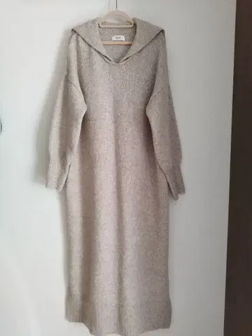 빔즈 니트 원피스