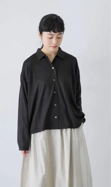 [택 포함 새상품] 카구레 워셔블 울 컷 셔츠 흑먹색 프리 사이즈