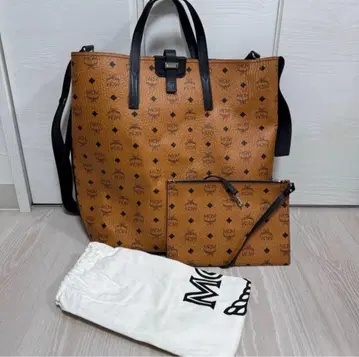 MCM 토트백 브라운 가죽 파우치 포함