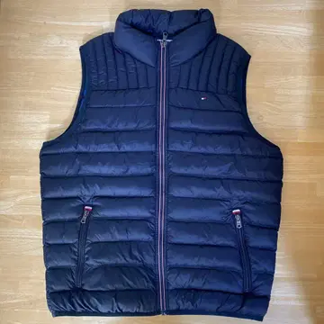 타미힐피거 라이트 다운 베스트