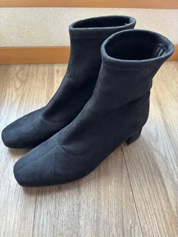 새상품급 당일 발송 다이애나 귀여운 스웨이드 숏부츠