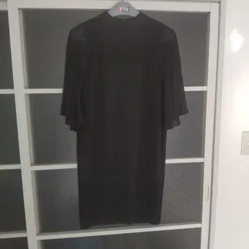 새상품, 미사용 FENNEL 백리본 보타이 무릎 기장 원피스 블랙 9호