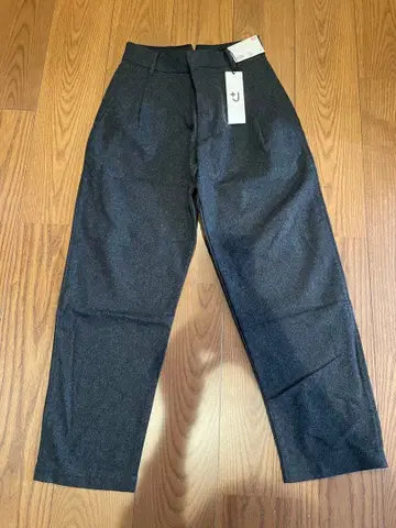 +J 울 블렌드 턱 팬츠 UNIQLO