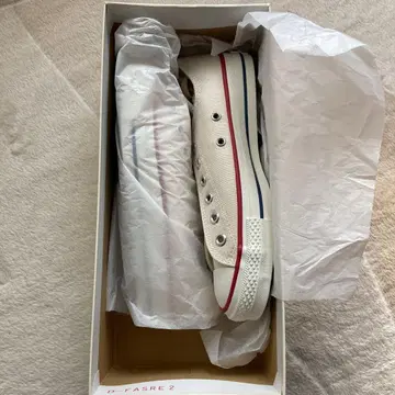 미사용 새상품 컨버스 올스타 일본제 화이트 사이즈 23.5