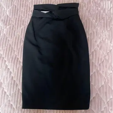 GIANFRANCO FERRE 블랙 타이트 스커트 40