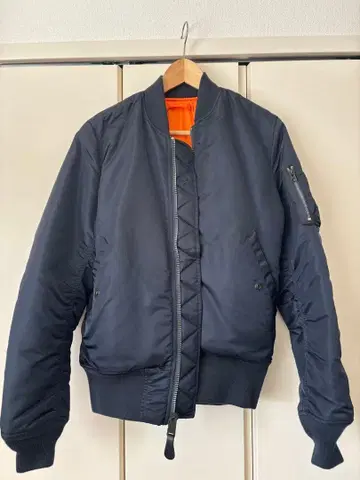 네이비 MA-1 플라이트 자켓