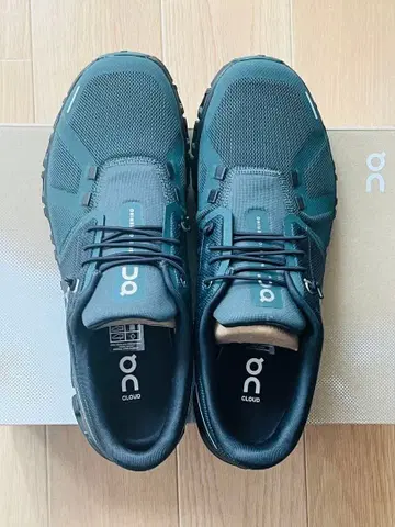 [ On ] 새상품 Cloud 6 짙은 녹색 남성용 27cm