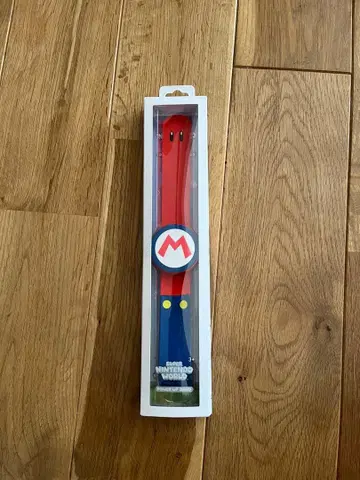 닌텐도 파워업 밴드 마리오 디자인