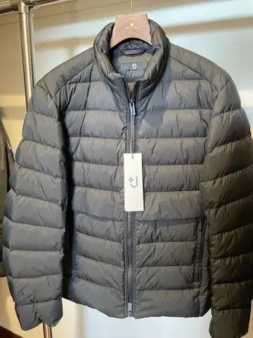 +J 라이트 다운 자켓 UNIQLO