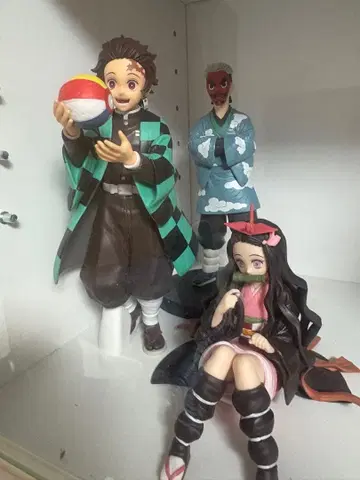 귀멸의 칼날 피규어 탄지로 네즈코 우로코다키