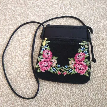 Lake Alster 레이크 알스터 꽃무늬 자수 미니 숄더백