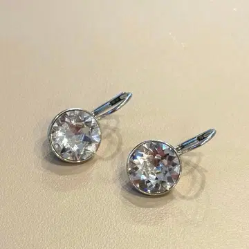 [ 새상품급 ] 스와로브스키 귀걸이