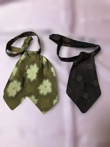 애스콧 타이 넥타이 2개 세트 골드와 짙은 와인 레드