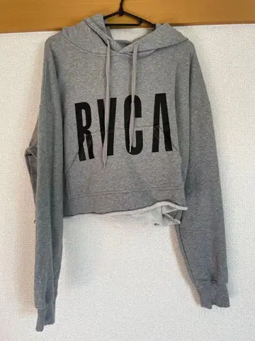RVCA 그레이 크롭 후드티 S 사이즈