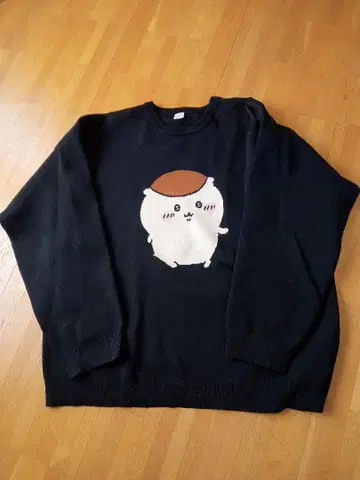 치이카와 밤만쥬 블랙 컬러 스웨터 LL