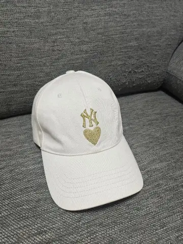 NY 로고 하트 자수 야구 모자