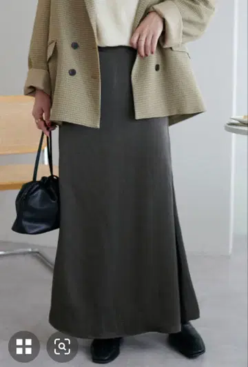 DISCOAT 새틴 플레어 스커트