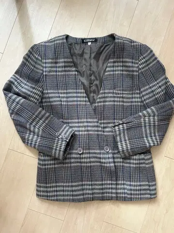 빈티지 체크 무늬 노카라 자켓