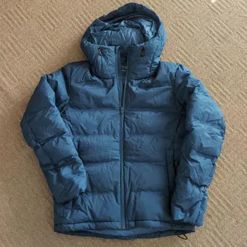 유니클로 남성용 다운 자켓 S 사이즈