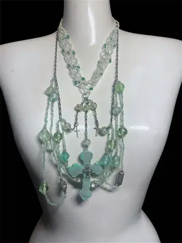 Clover Cross Nerve necklace