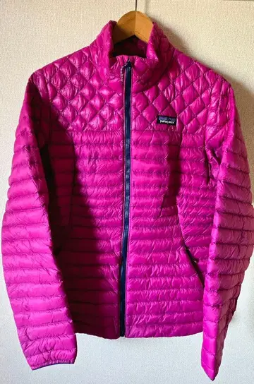 patagonia 우먼 AlpLight DownJacket M 사이즈