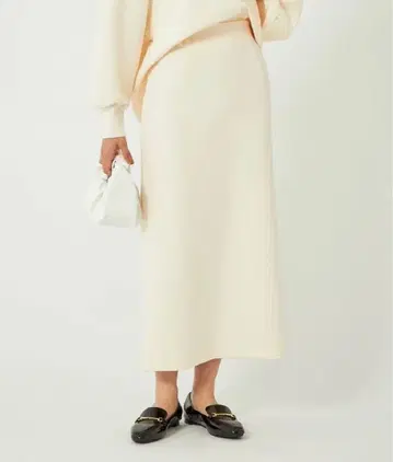 새상품급 그린 라벨 릴랙싱 종이상자 내로우 스커트