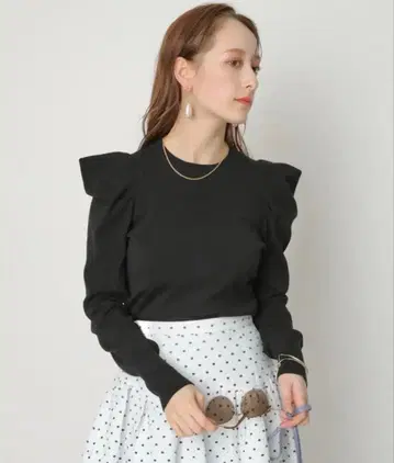 아르페쥬 스토리 소매 컨셔스 니트