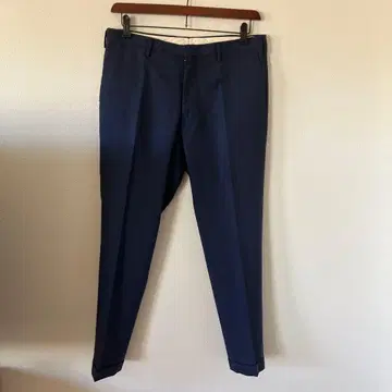 네이비 테이퍼드 슬랙스