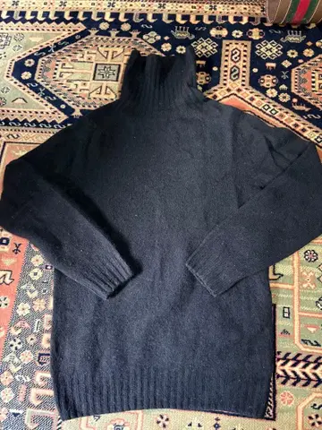MORRIS & SONS 블랙 터틀넥 스웨터