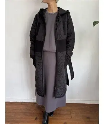 정가 29000엔 [ 이소재 MIX/스타일업 ] 롱 퀼팅 코트
