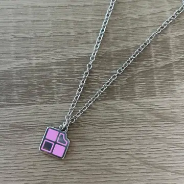 컬러풀 피치 x 아베일 목걸이 노아