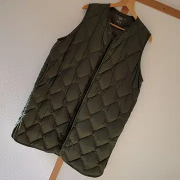 [ L ] 유니클로 울트라 라이트 다운 베스트