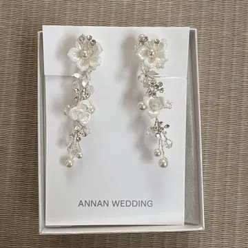 브라이덜 액세서리 꽃과 펄 귀찌