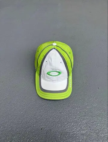 OAKLEY cap 00s y2k