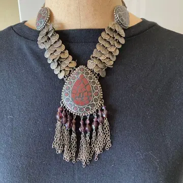 빈티지 에스닉 스타일 목걸이 빨간색 돌