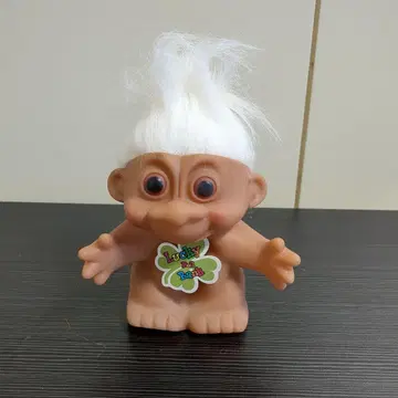 럭키 인형 저금통 화이트 컬러